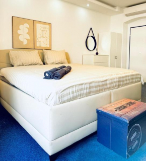 7BR Apartment for Big Groups, with Great Location